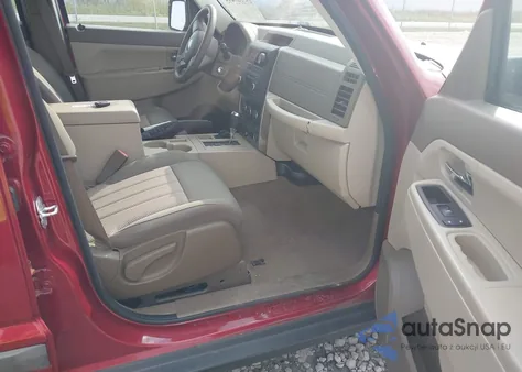 2011 Jeep Liberty Sport z USA, uszkodzony, nr VIN 1J4PN2GK8BW525109